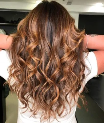 Morena iluminada  Balayage hair dark, Balayage hair, Brown blonde hair