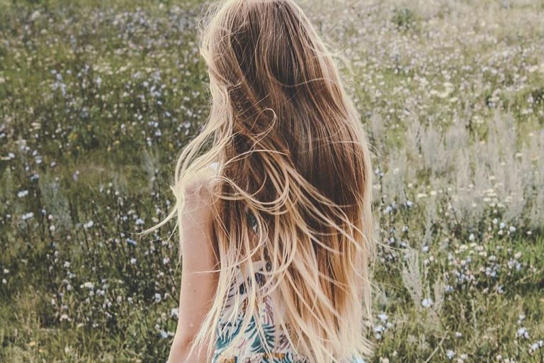 15 dicas de ouro para seu cabelo crescer forte e saudável