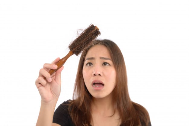 Como engrossar o cabelo fino e ralo?